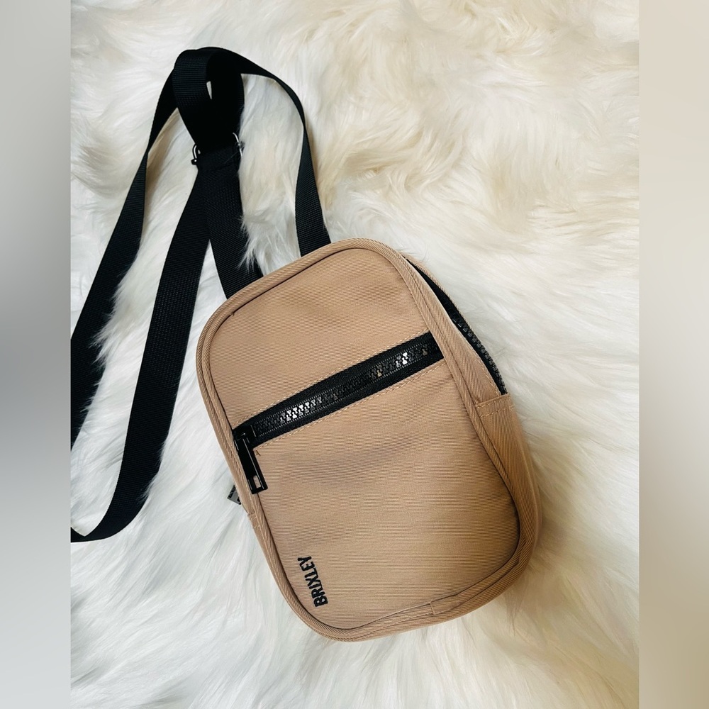 Brixley Desert Crossbody Sling